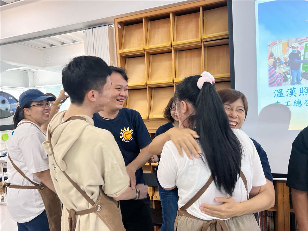愛之光 Light of Love Taiwan 護眼志工茶會志工合影