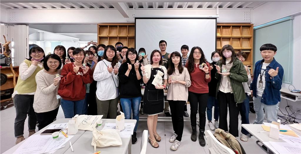 taichung-social-affairs-care-worker-aromatherapy-workshop