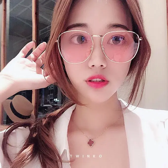 金框粉色鏡片