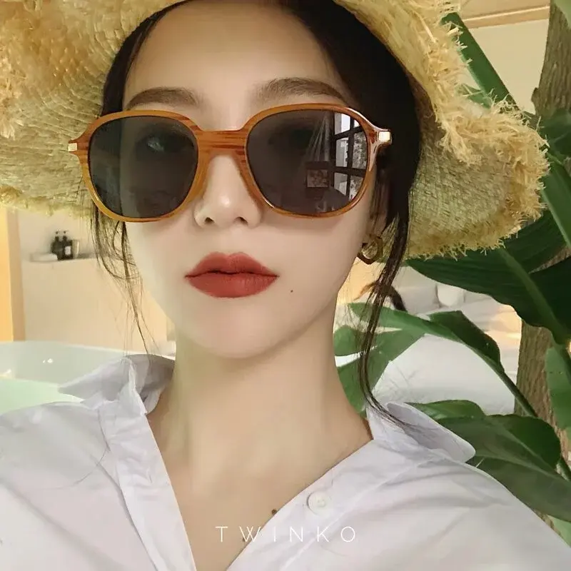 橘框黑鏡片