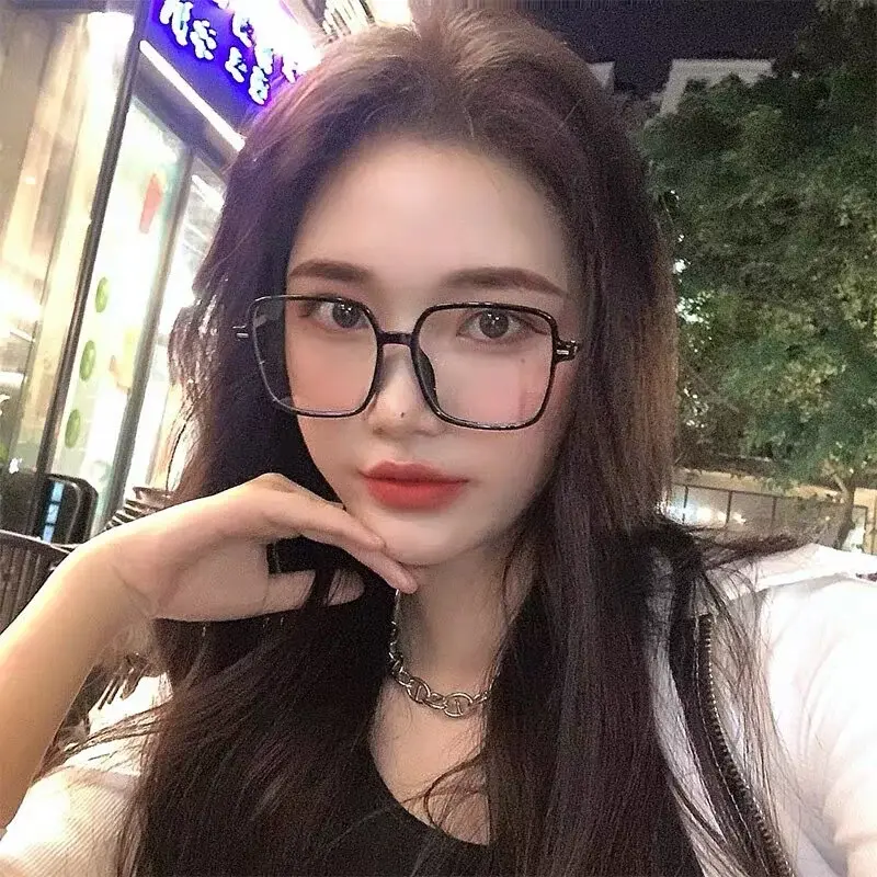 800x (3)