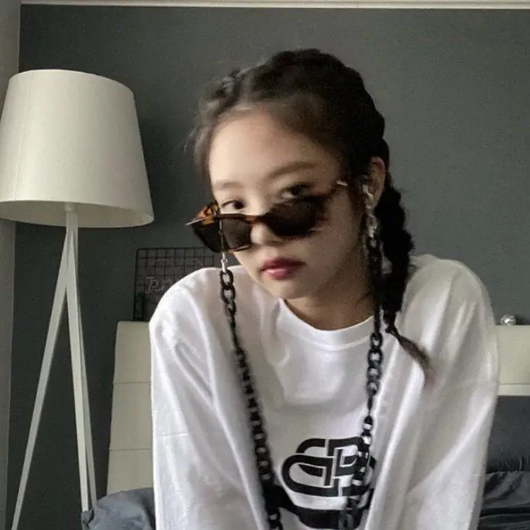 琥珀框