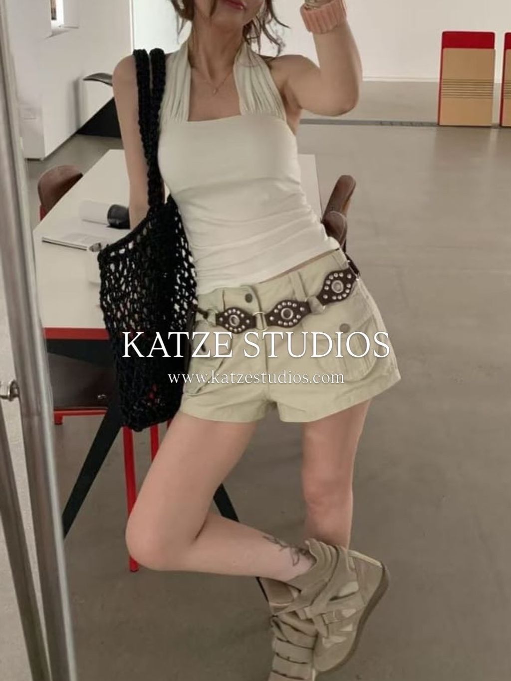 1EBD71B4-1220-4FDD-8201-1DAAB2834A87