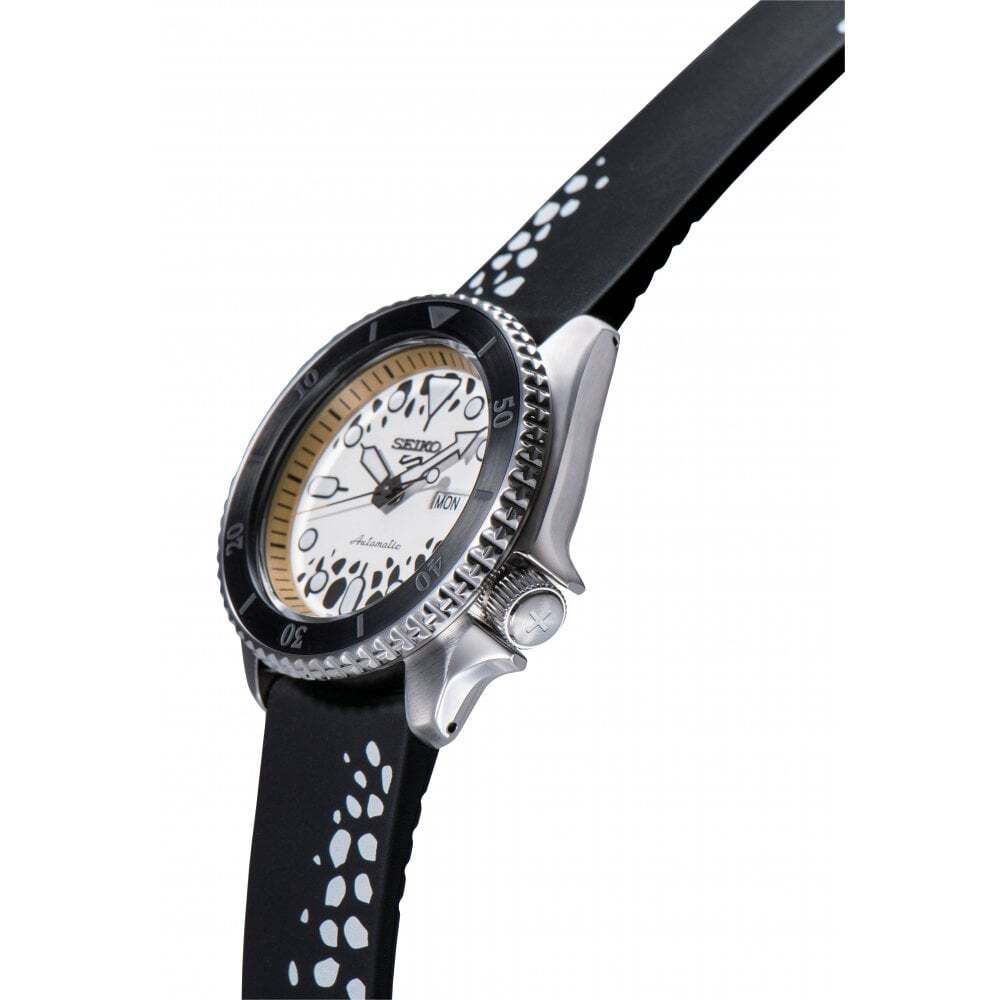 mens-one-piece-trafalgar-d-limited-edition-automatic-watch-srph63k1-p15776-28262_image
