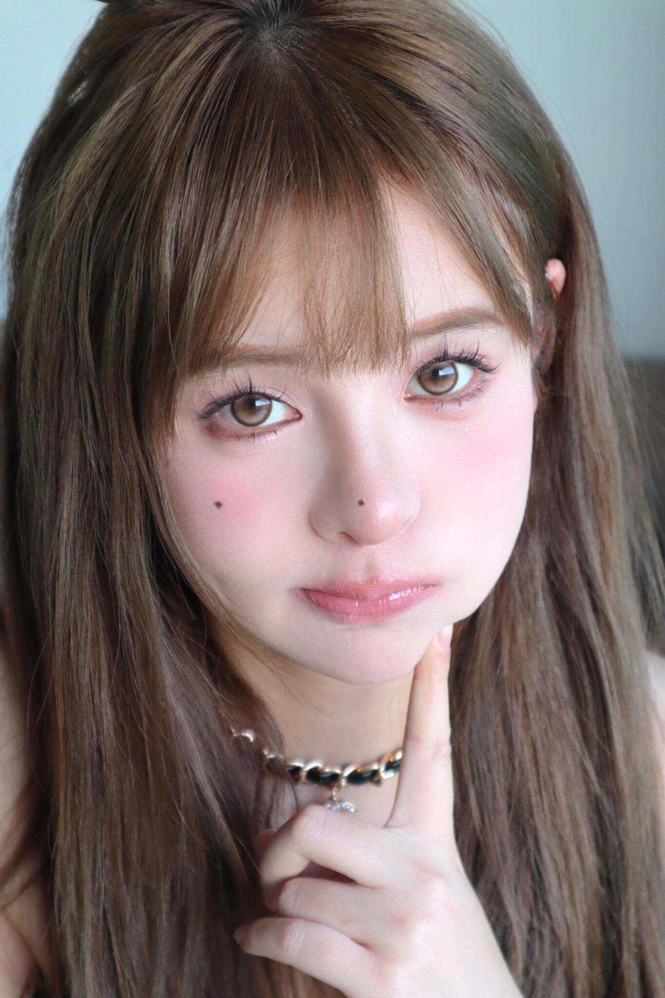 kazzue-color-contacts-moonveil-timeless-brown-2