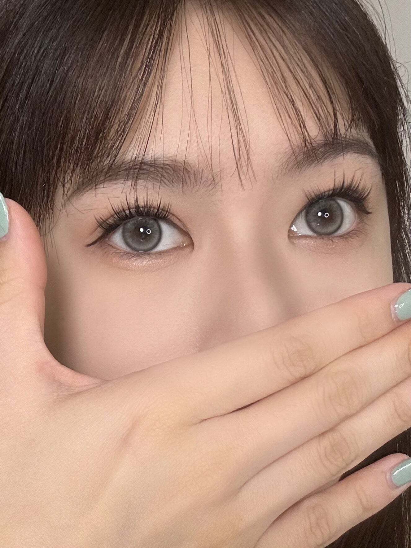 kazzue-color-contacts-moonveil-timeless-gray-2
