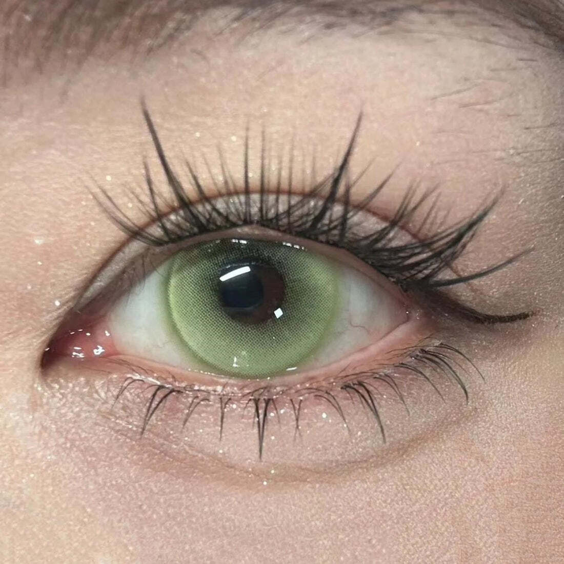 kazzue-color-contact-lens-Jellybean-Lime-Green-2