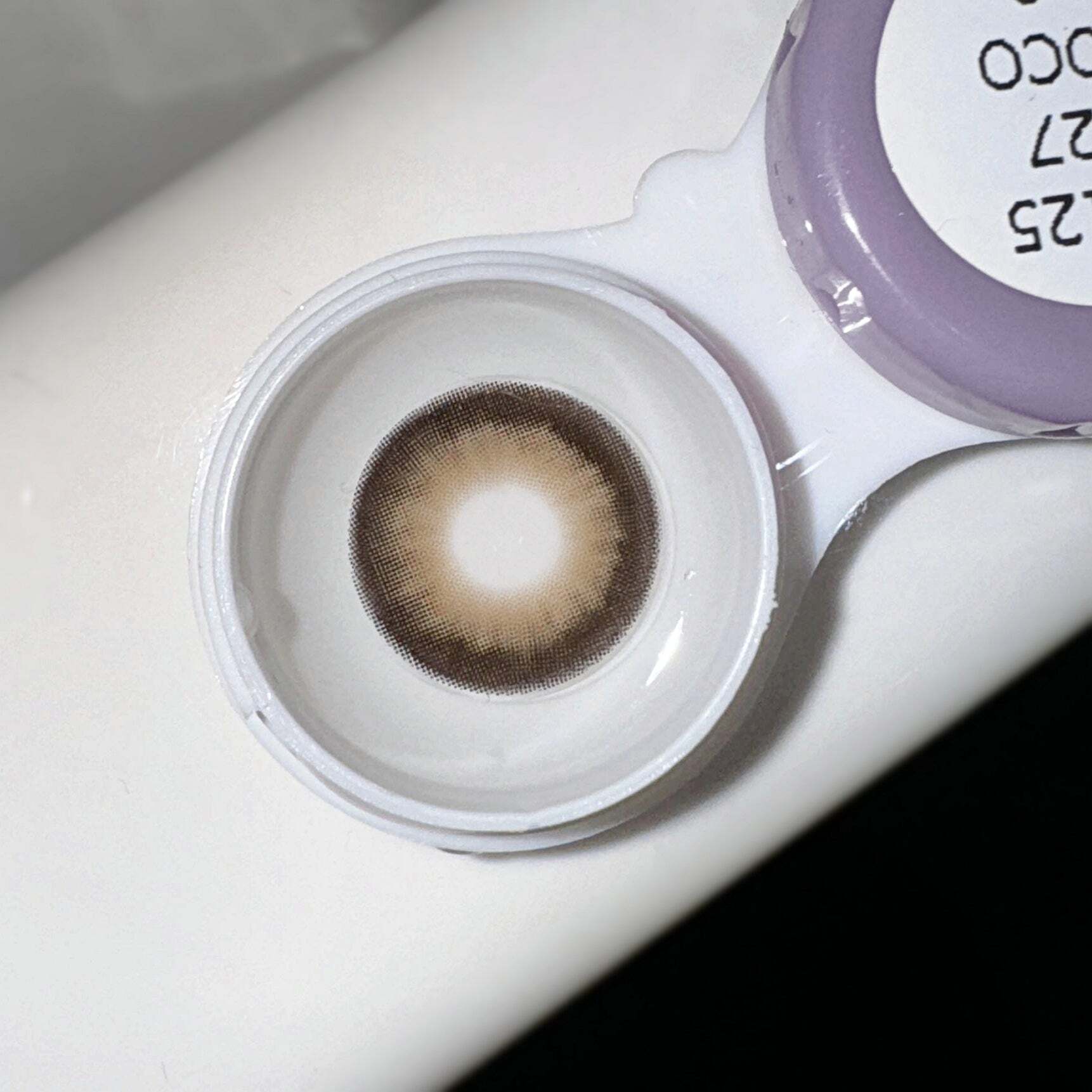 kazzue-color-contacts-midnight-brown-3