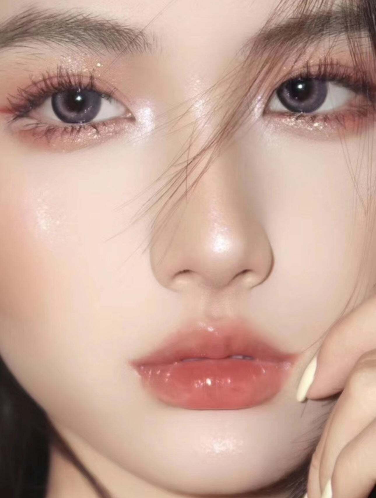 kazzue-color-contacts-toric-dynamic-violet-3