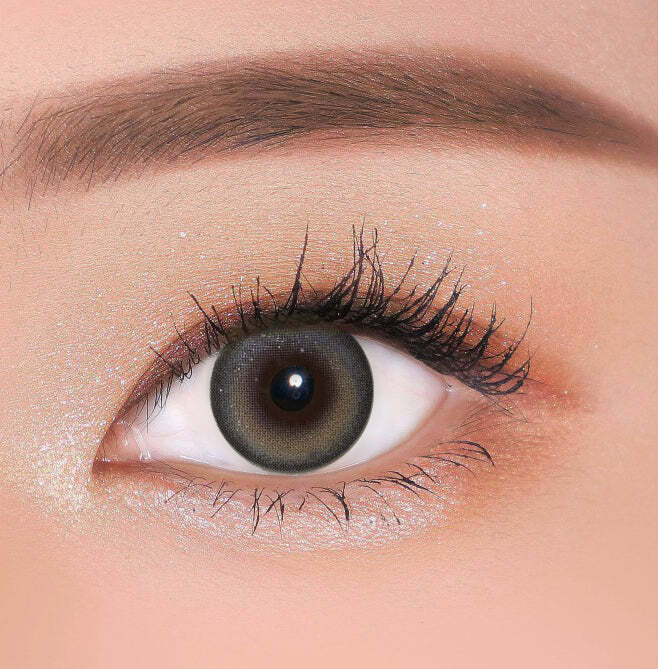 kazzue-color-contacts-toric-dynamic-gray-2