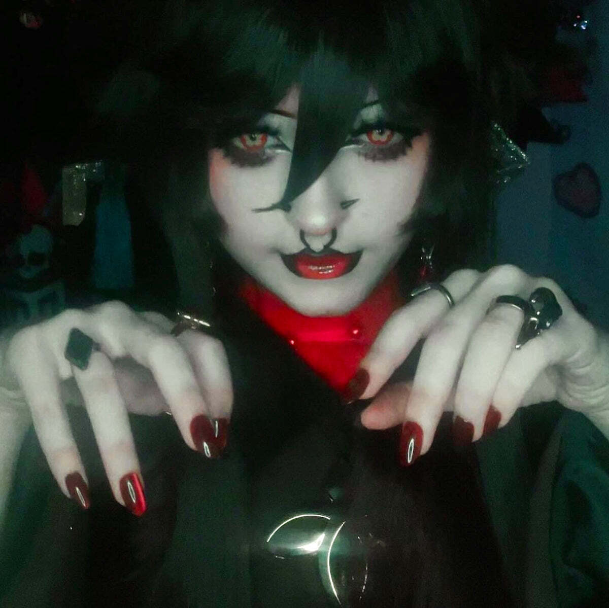 hu_tao_cosplay_contacts_close_up_eyes_costume_2