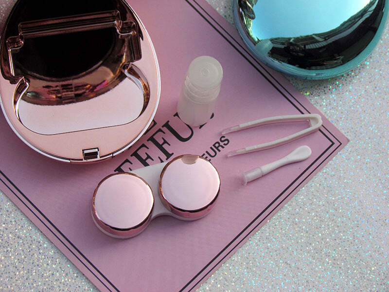 kazzue-color-contacts-shiny-metallic-lens-case-oval-3