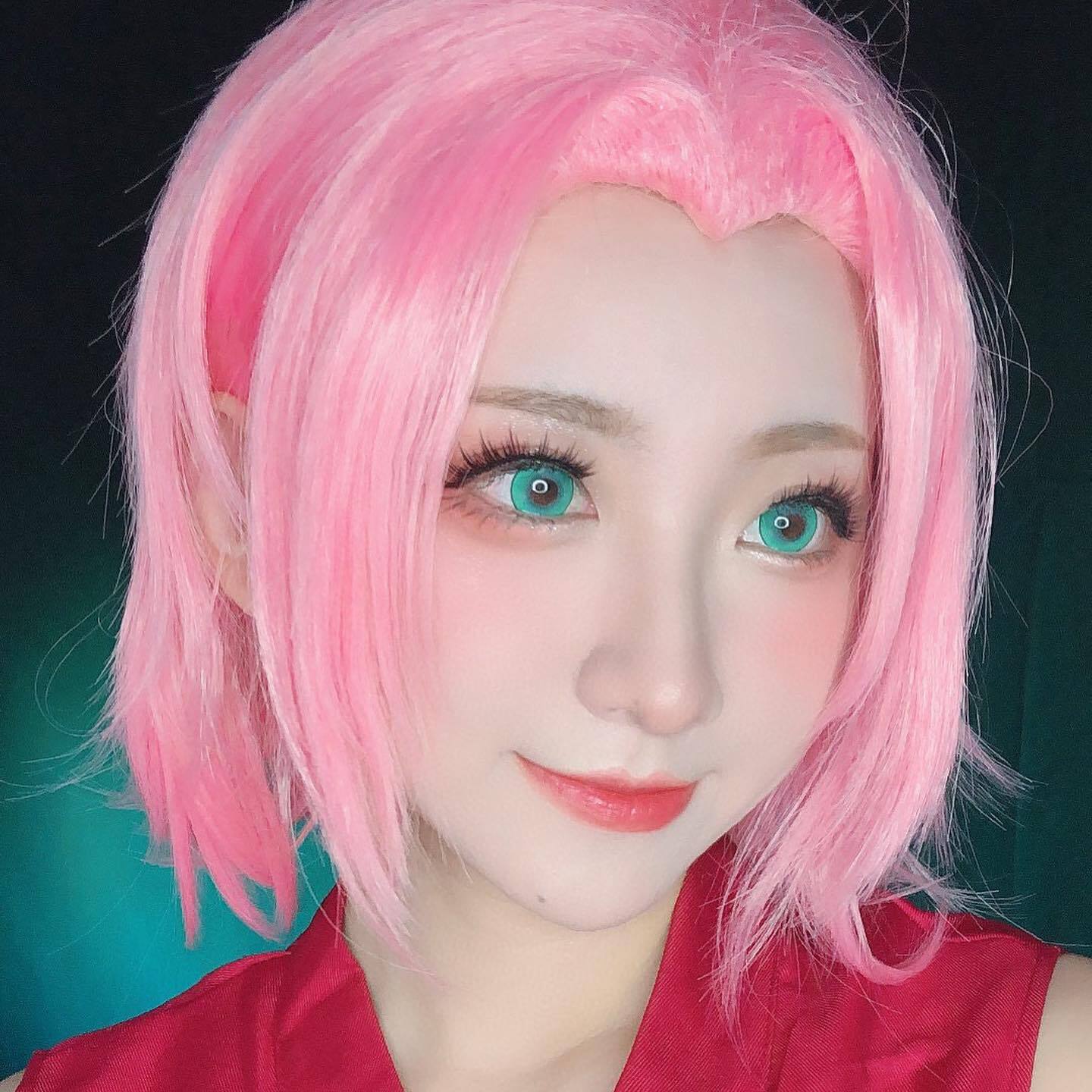 kazzue-color-contacts-intense-pop-green-3