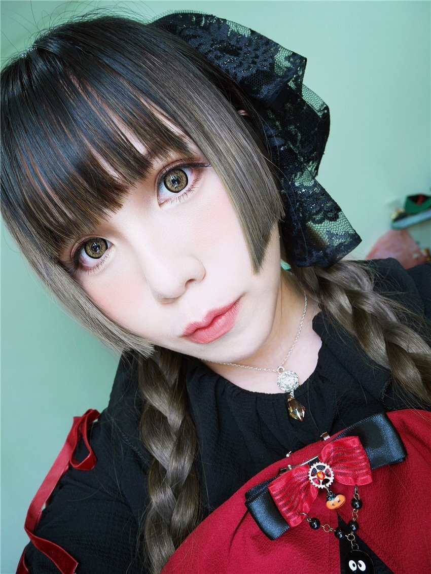 kazzue-color-contacts-dollyeye-brown-3
