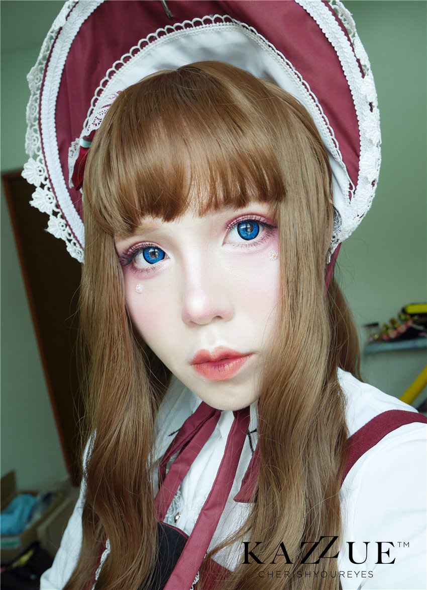 kazzue-color-contacts-dolleye-blue-3