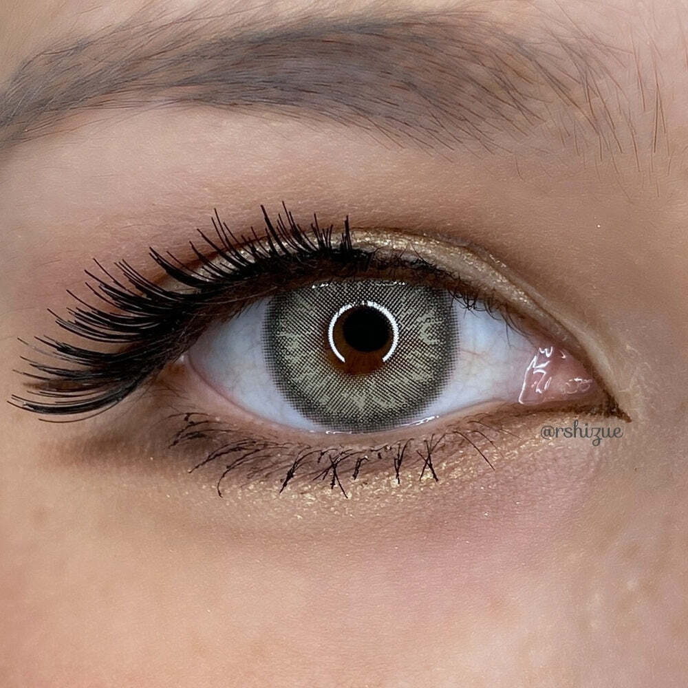 kazzue-color-contact-lens-slay-queen-2