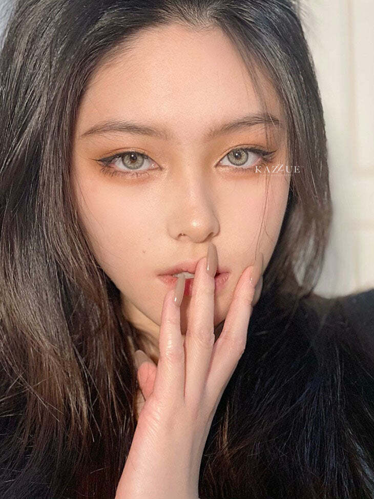 kazzue-color-contacts-hyperopia-slay-queen-3