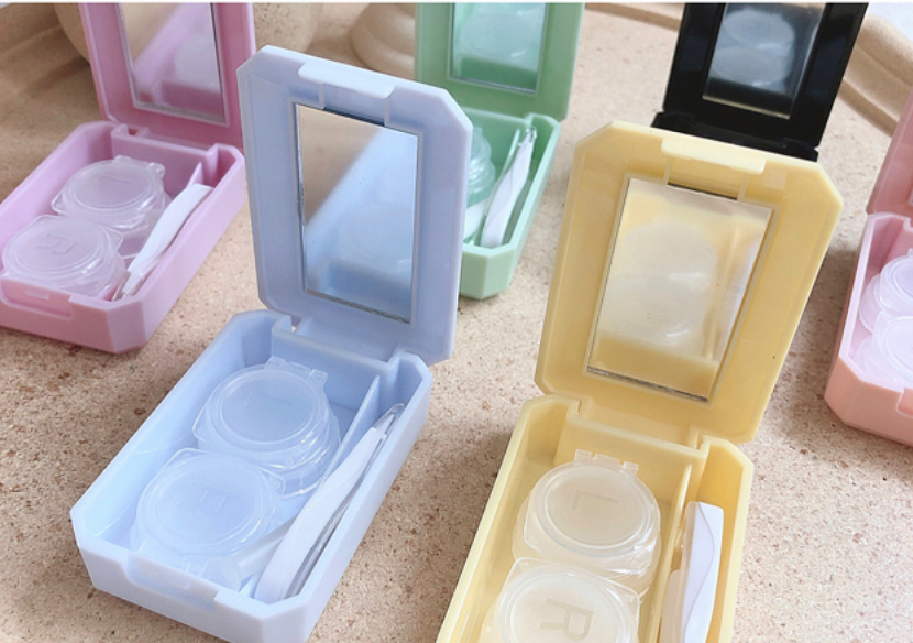 kazzue-color-contacts-japanese-candy-color-contact-lens-case-kit-3