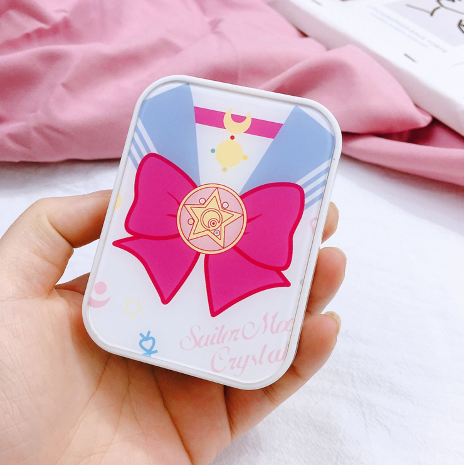 kazzue-color-contacts-sailor-moon-travel-lens-case-kit-2-lens-cases-3