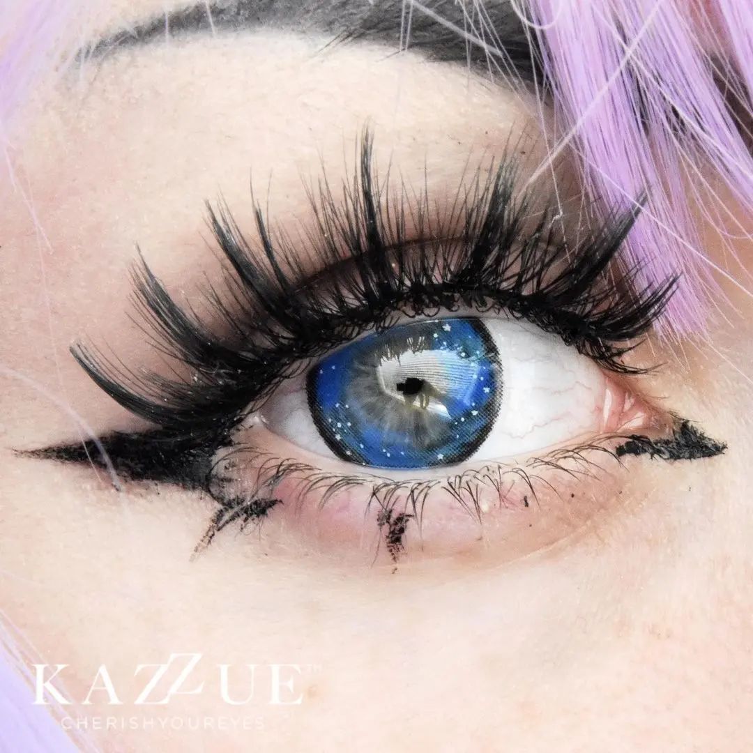 kazzue-color-contacts-galaxy-blue-2