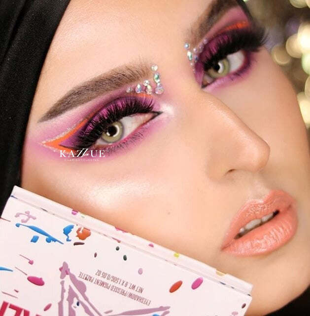 kazzue-color-contacts-angel-gray-3