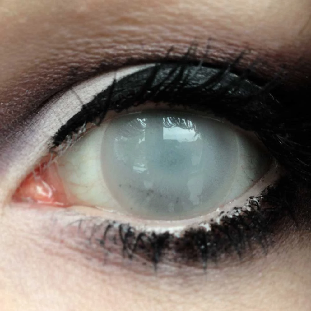 kazzue-color-contacts-kingdom-2