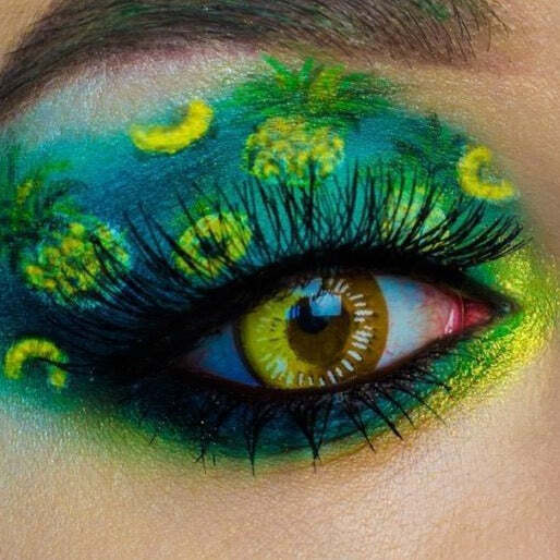 kazzue-color-contacts-coscon-anime-yellow-2