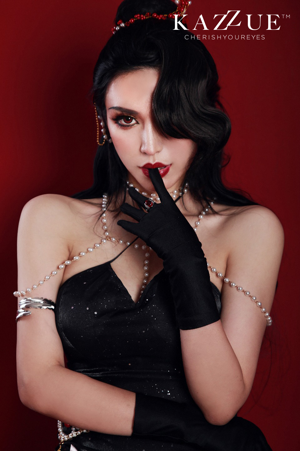 kazzue-color-contacts-blytheye-red-3