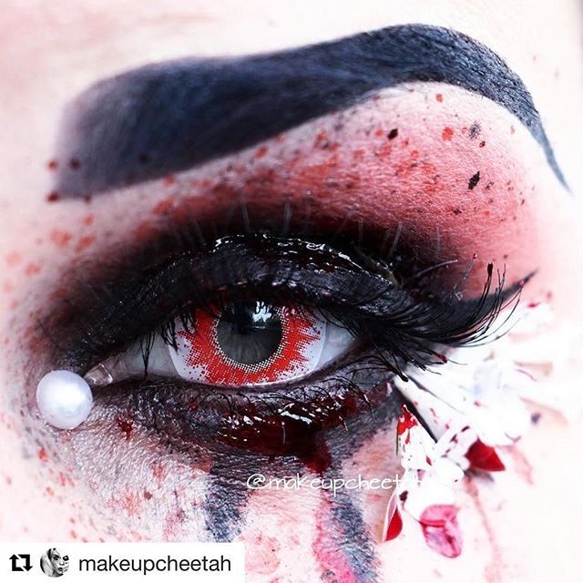 kazzue-color-contacts-walking-dead-2