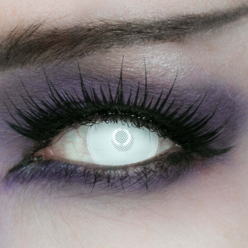 kazzue-color-contacts-storm-white-2