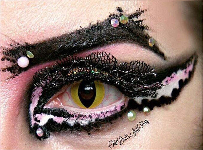 kazzue-color-contacts-cat-eyes-2