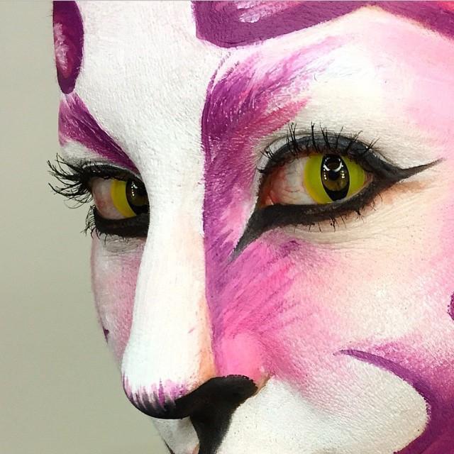 kazzue-color-contacts-cat-eyes-3