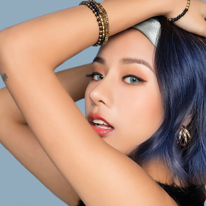 kazzue-color-contacts-basic-pure-blue-3