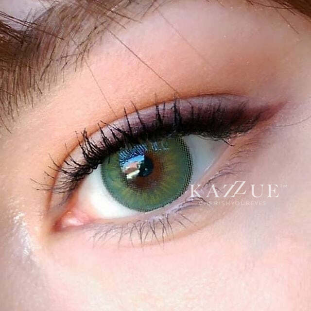 kazzue-color-contacts-fantasy-green-2