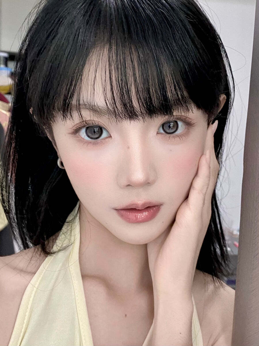 kazzue-color-contacts-moonveil-shadowmoon-silver-7_900x