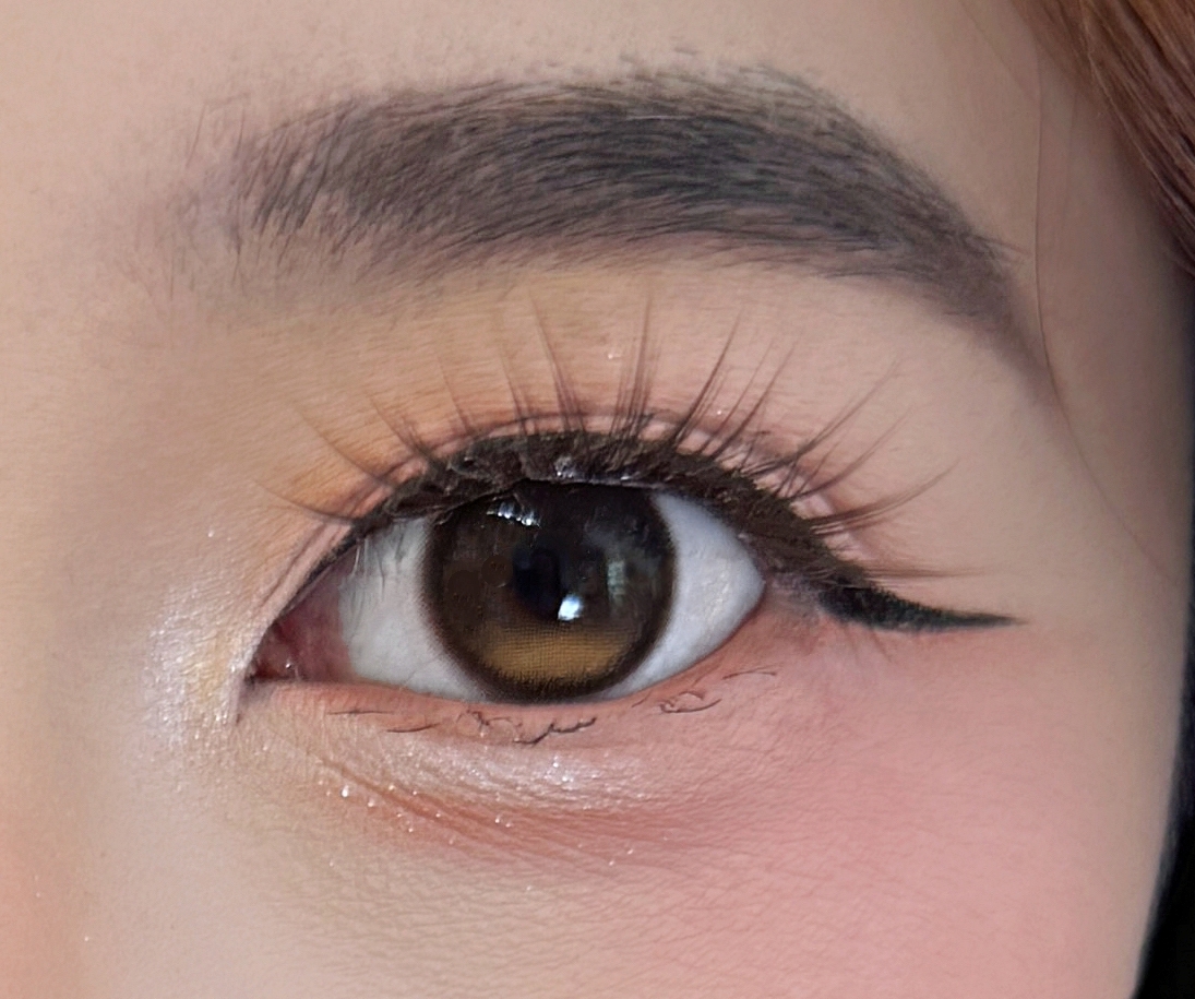 close up highlited brown