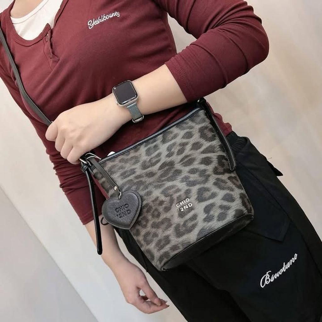 tw-11134275-820l4-mkibykcgre2wed
