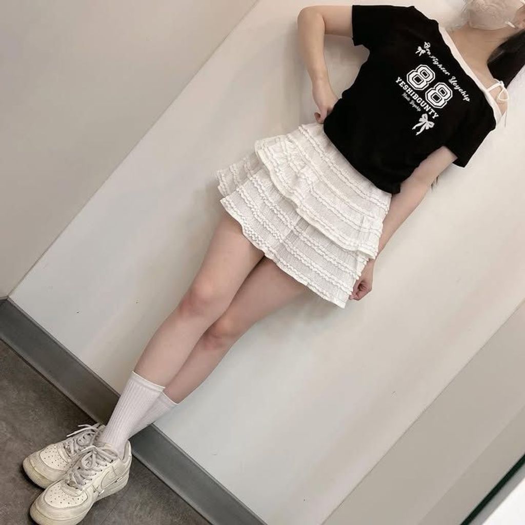 sg-11134275-823or-motj03andyq4cb