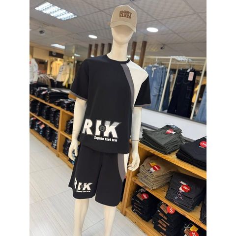 tw-11134275-820la-mmyk9fncamf99e