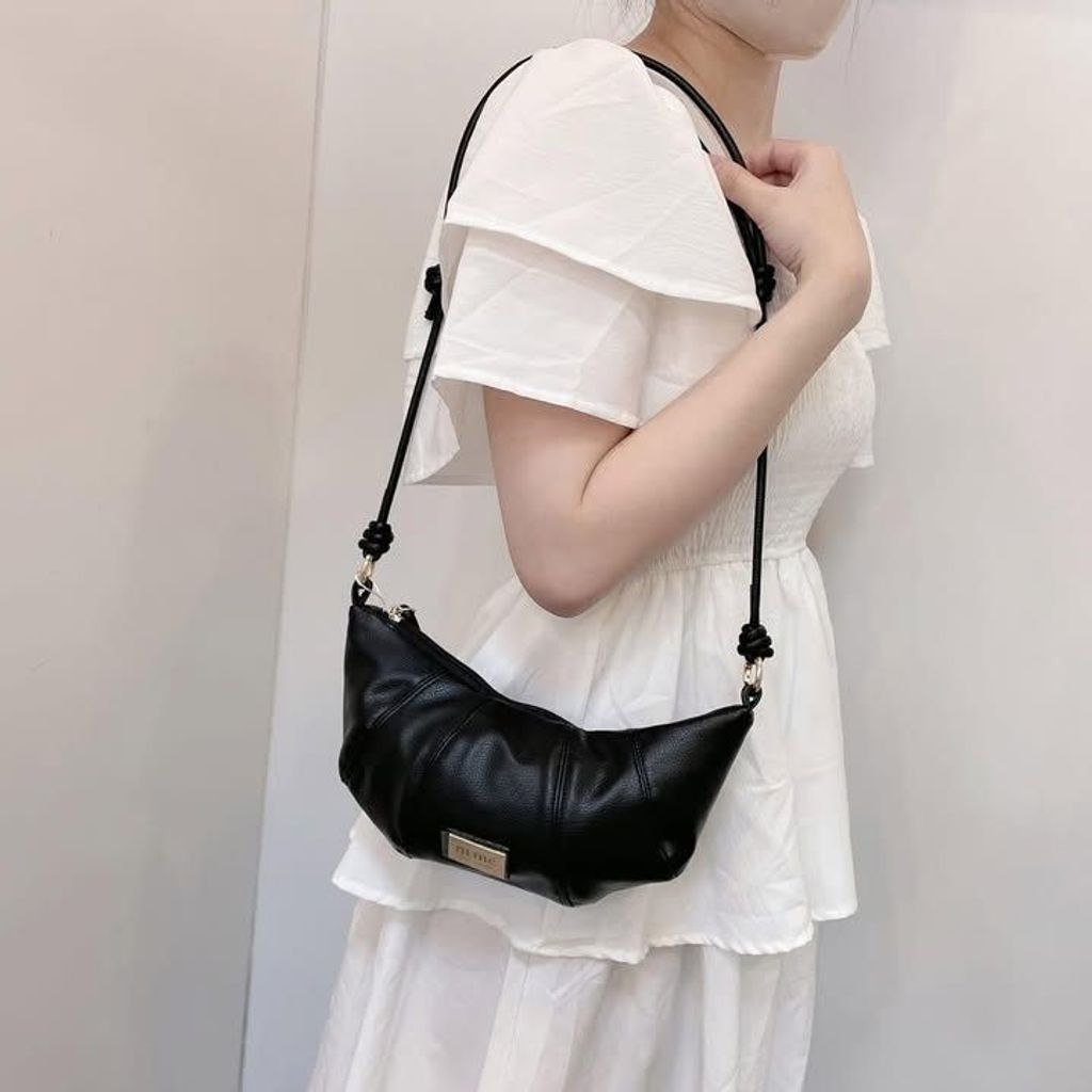 tw-11134275-820lg-mm04c1kgpde0e8
