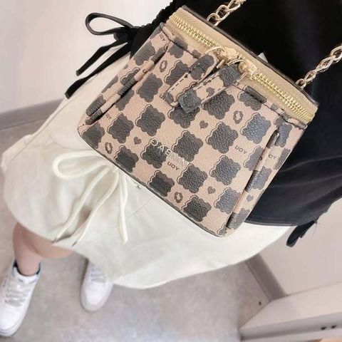 tw-11134207-820ld-momoyf7n2b6686