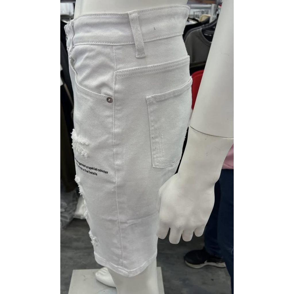 tw-11134275-820le-mljo7v9k5m9x7f