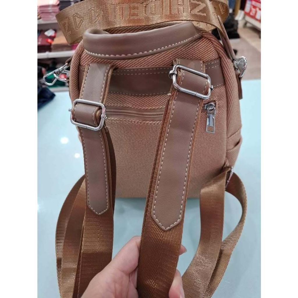 tw-11134207-820lg-moqpg3ar0n418b