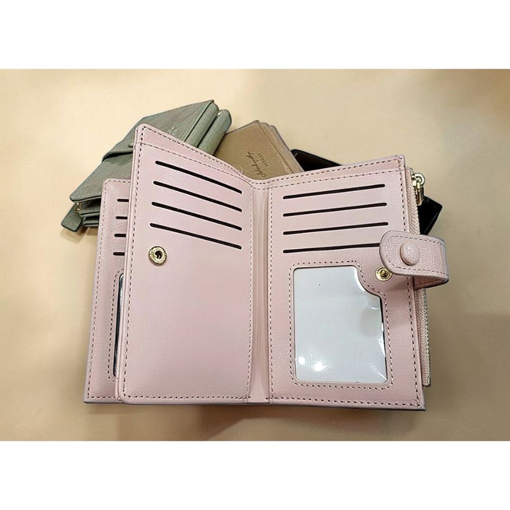tw-11134207-820li-mom92k13uih875