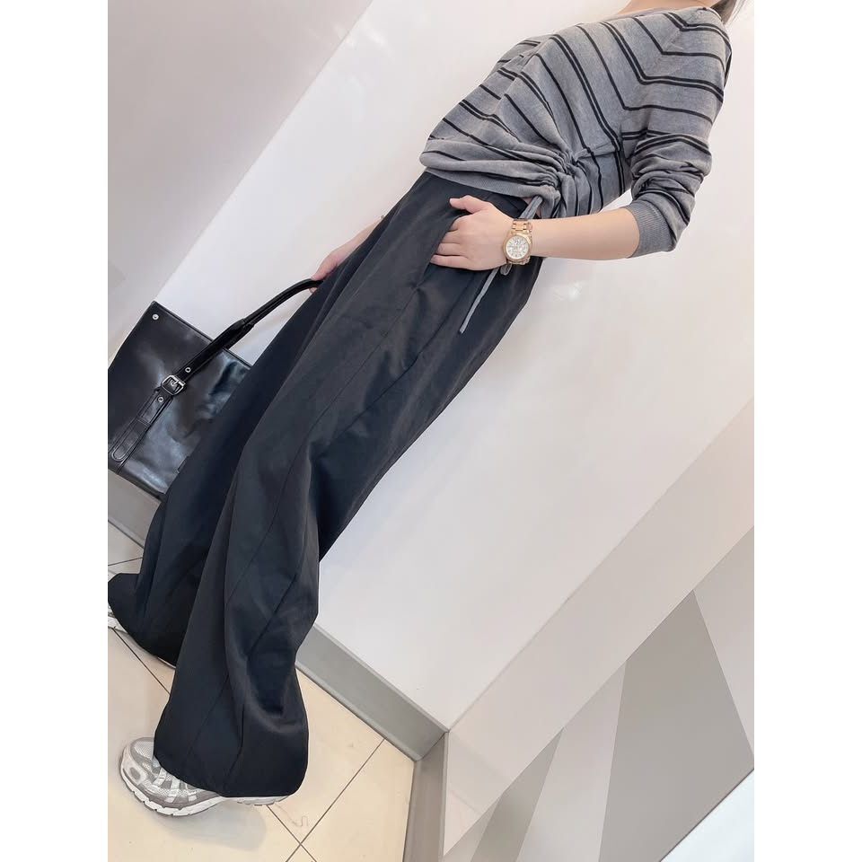 sg-11134275-825b6-muj290e50w745d