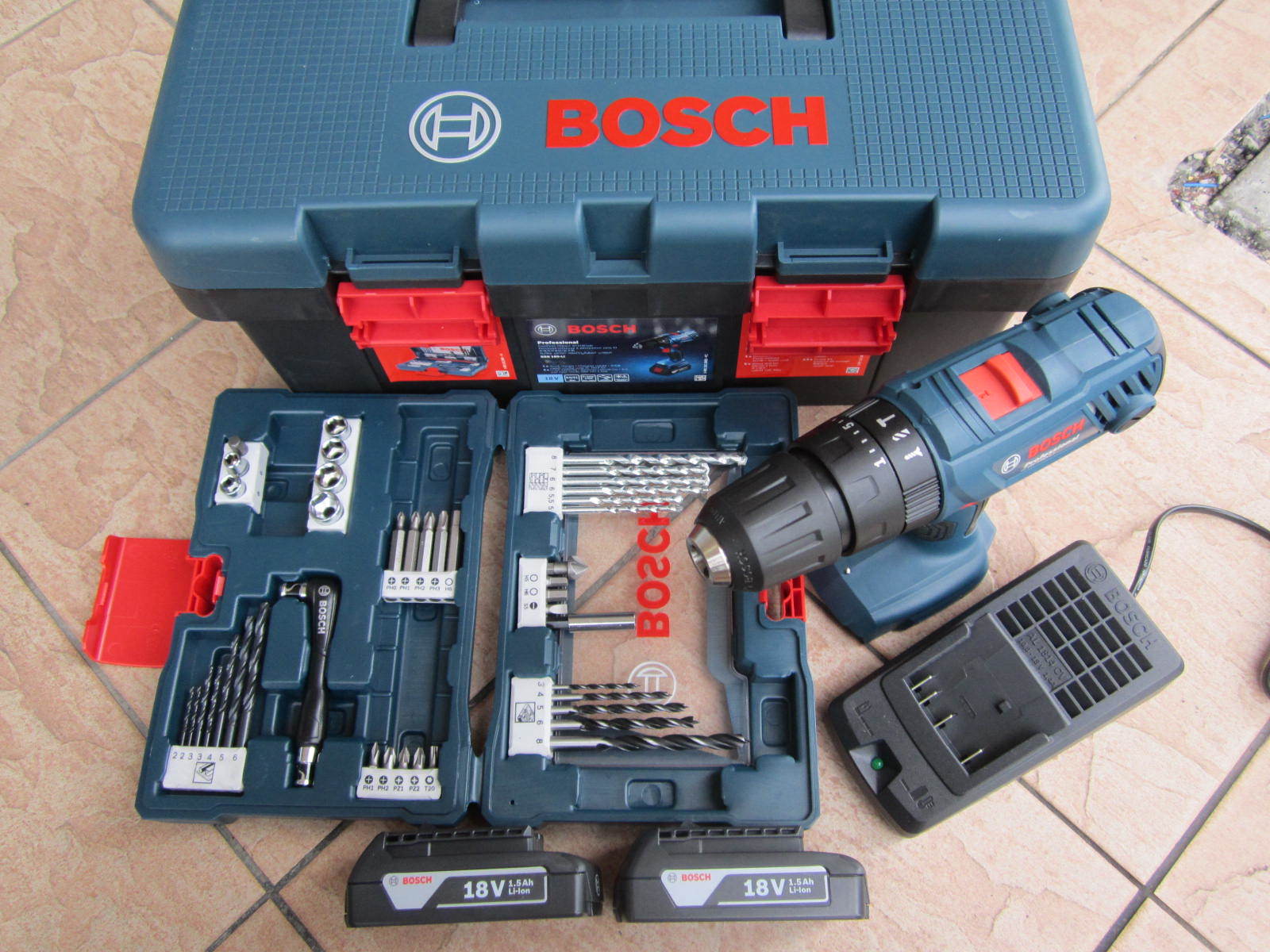 Bosch GSB 180Li Cordless Impact Drill + Smart Set MY Power Tools