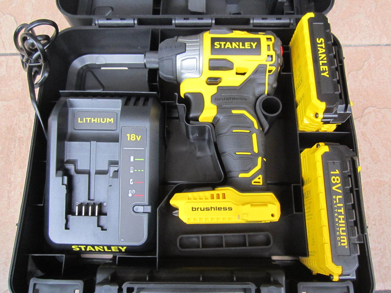 Аккумулятор stanley 18v