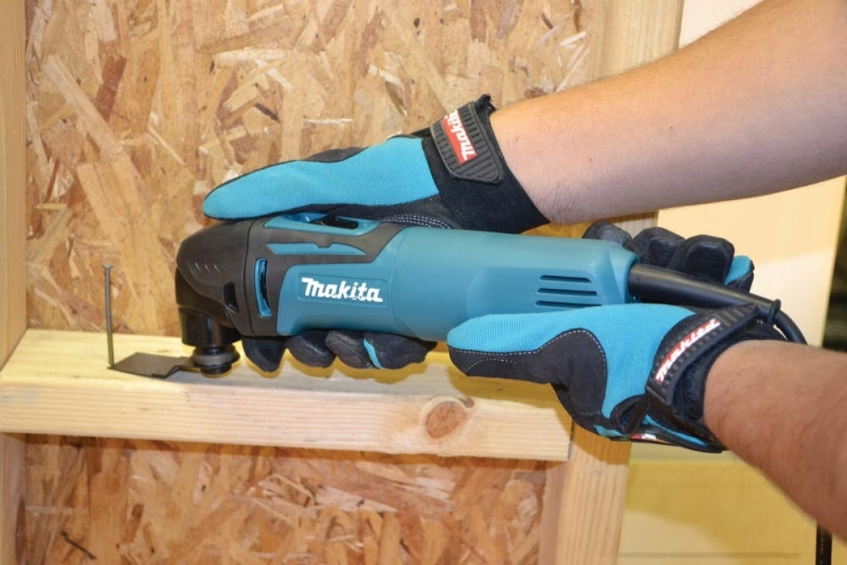 Makita 320W Multi Tool MY Power Tools