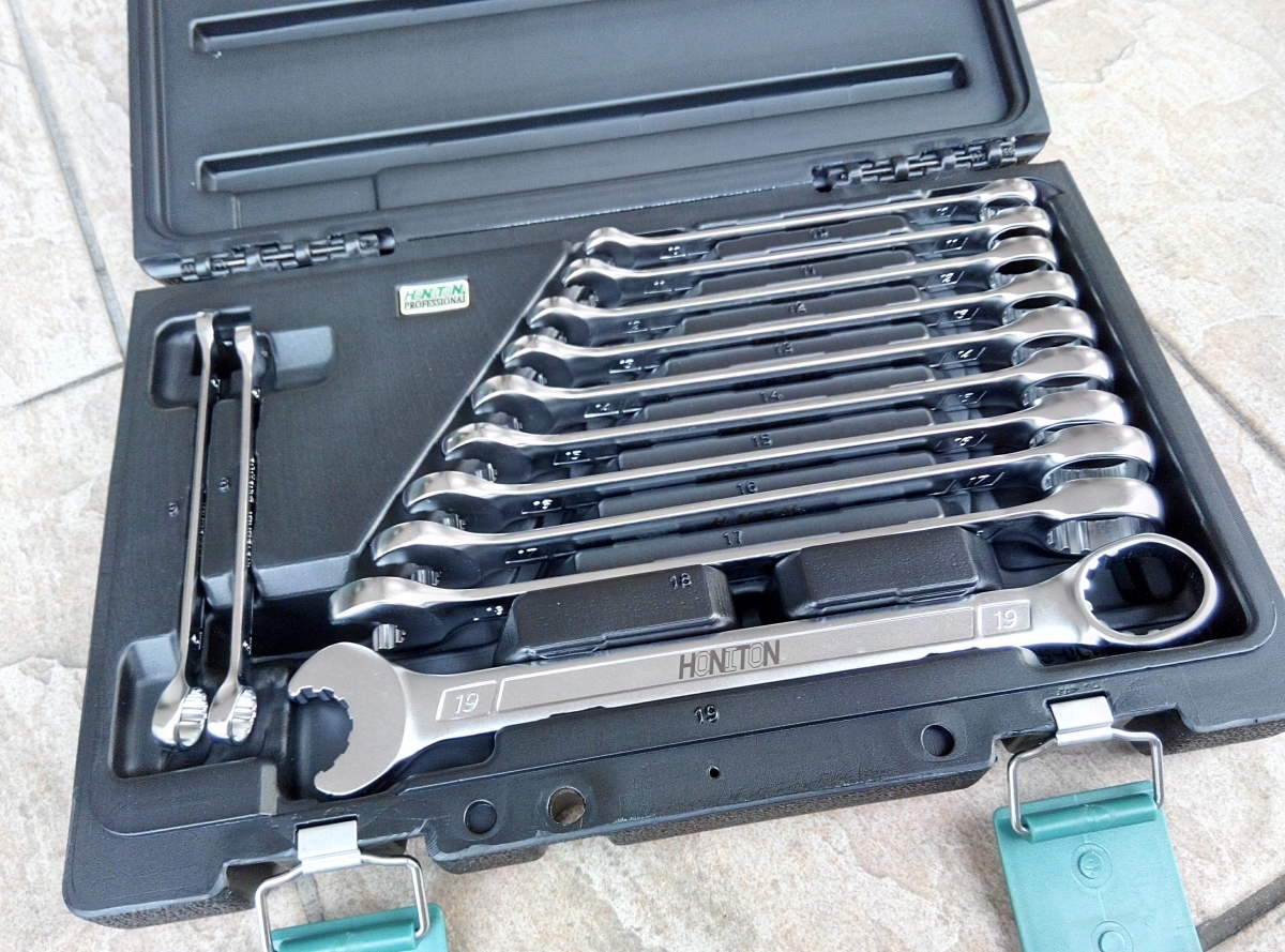 Honiton 12pc Spline DriveOn Combination Wrench Set MY Power Tools