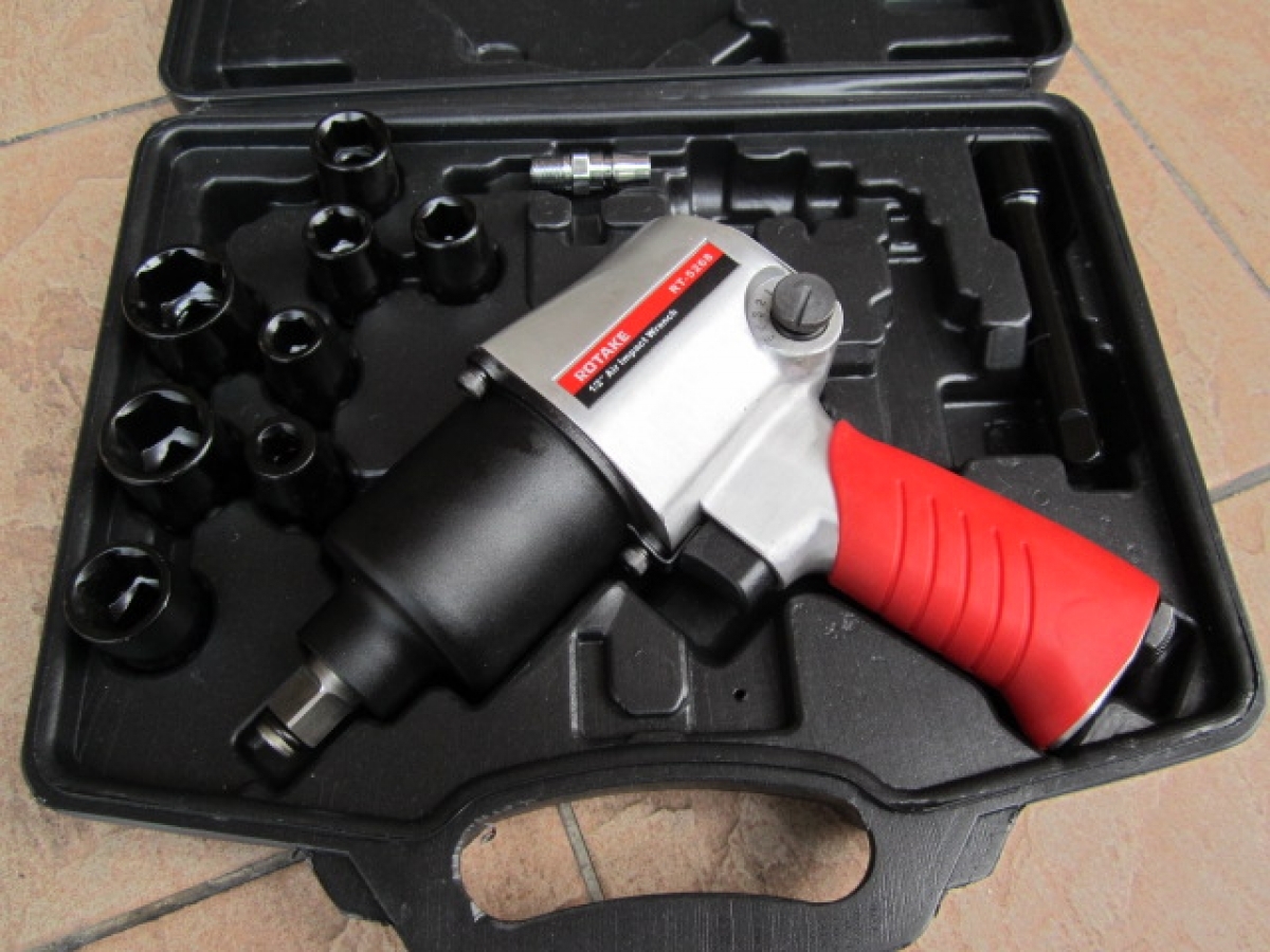 Rotake 1/2" Dr. Air Impact Wrench Kit Set MY Power Tools
